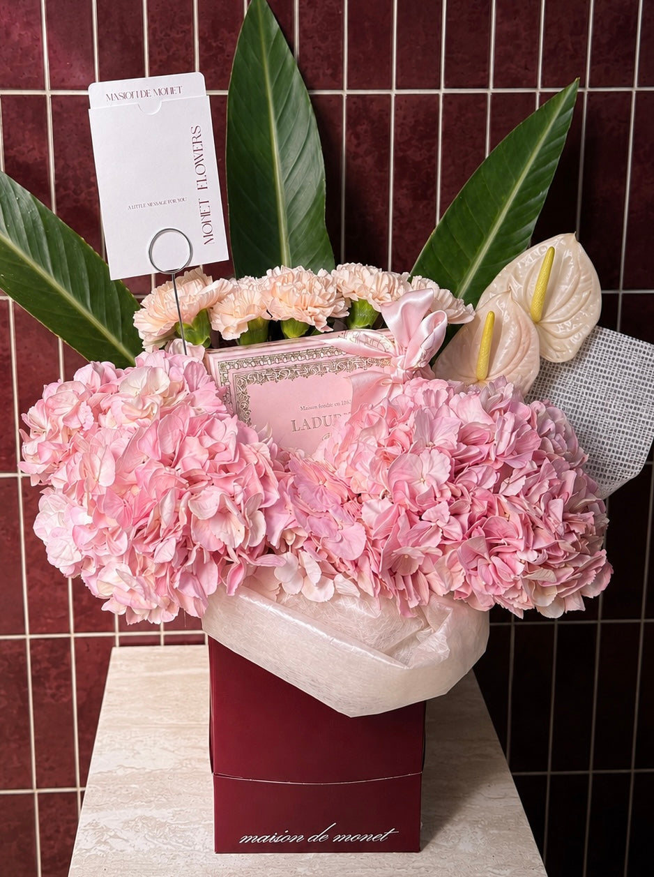 Ladurée Bloom Box