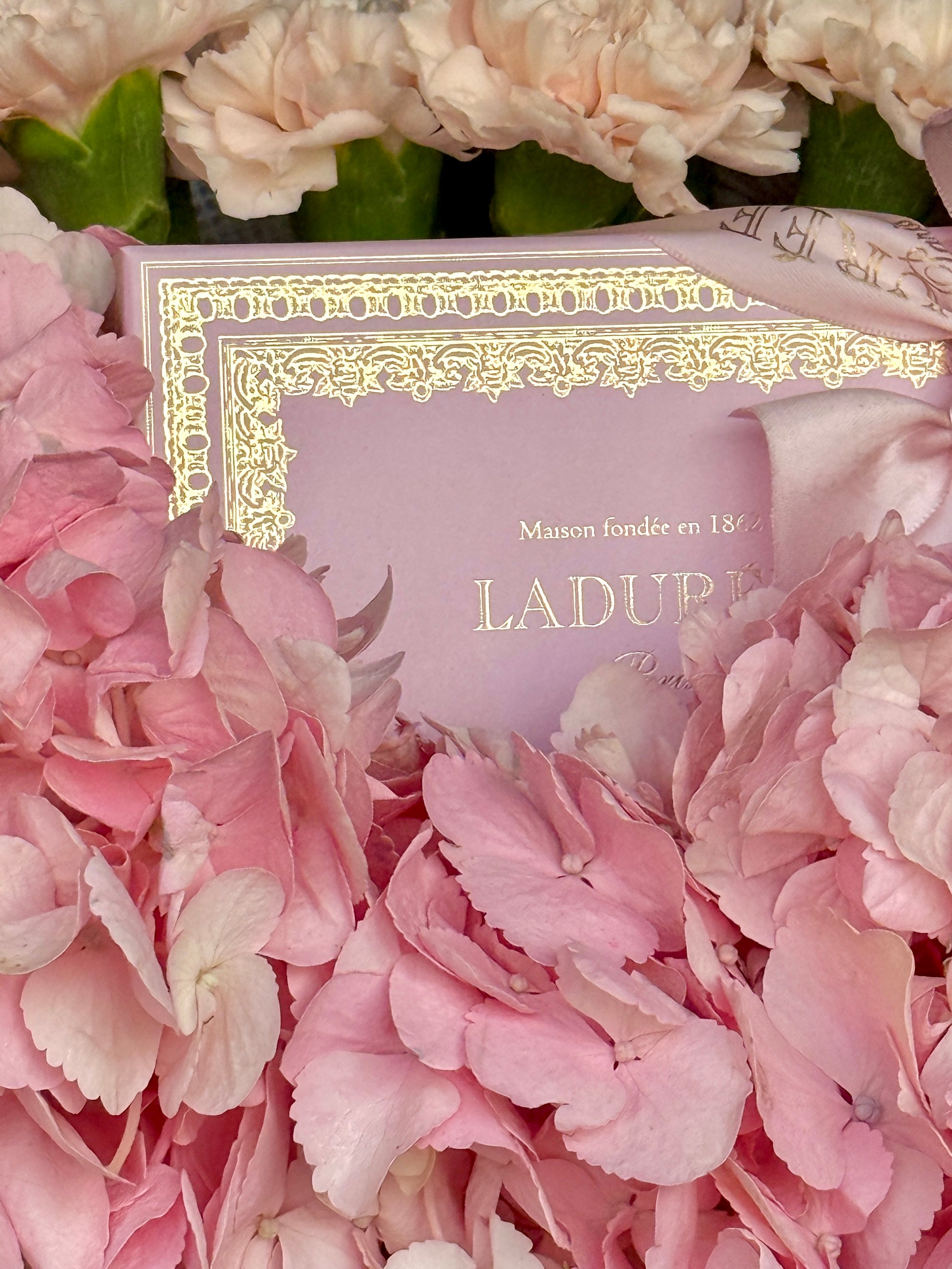 Ladurée Bloom Box